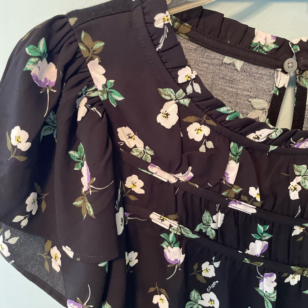 LOFT Short Sleeve Floral Black Top